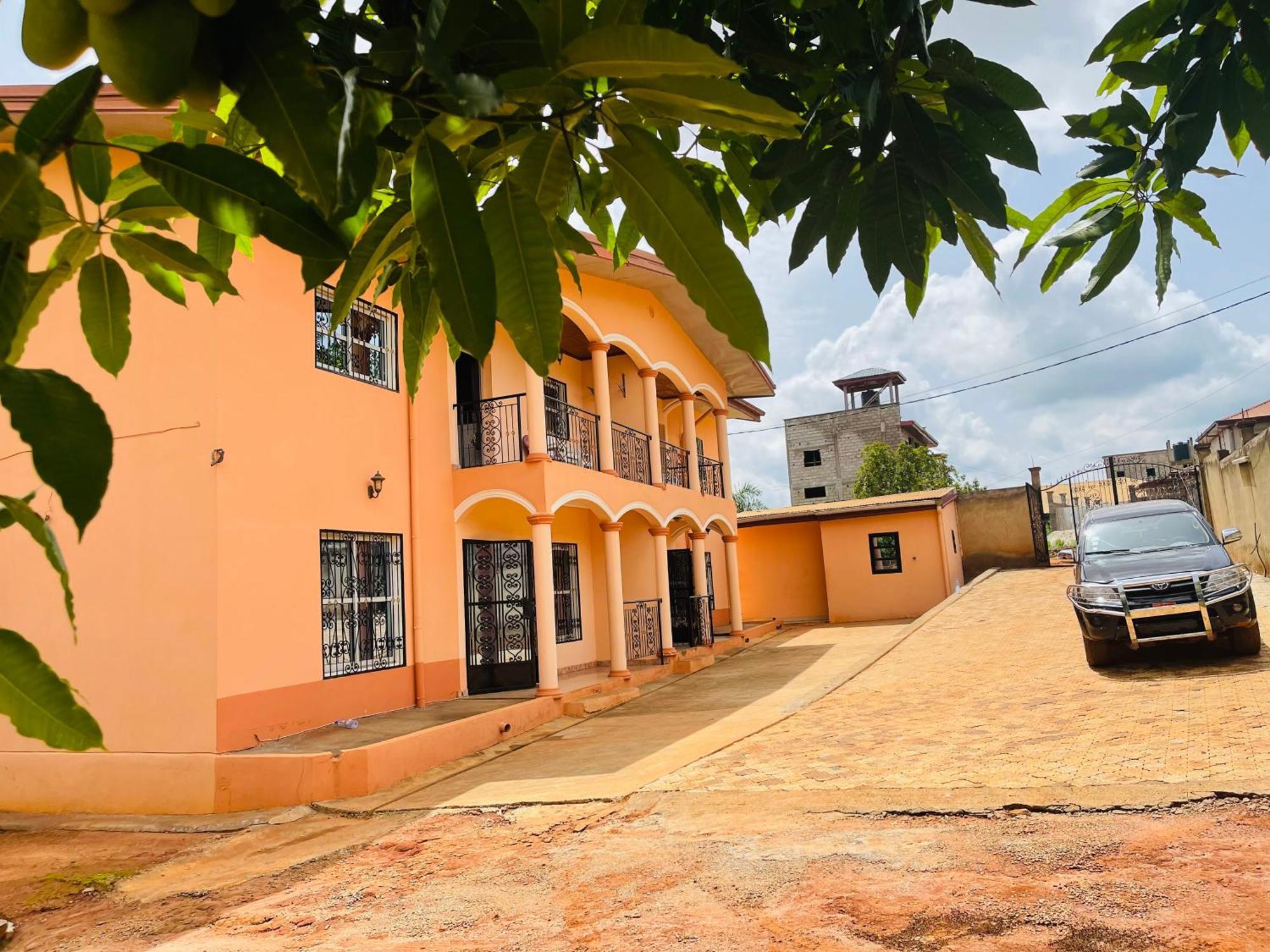 Villa Contemporaine Yaounde Luaran gambar